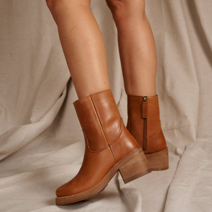 ROXY LEATHER BOOTIE