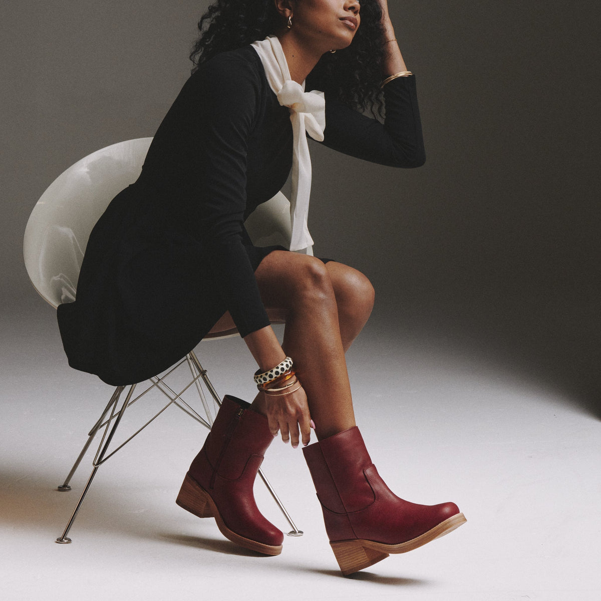ROXY LEATHER BOOTIE