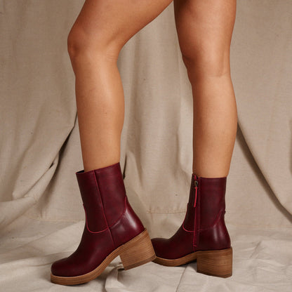 ROXY LEATHER BOOTIE