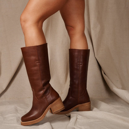 VAGABOND LEATHER BOOT