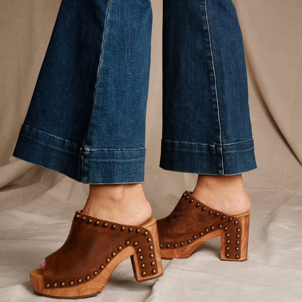 ECHO WOODEN SANDAL