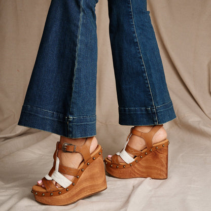 COSMO WOODEN SANDAL
