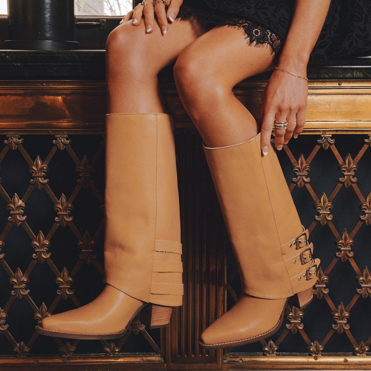 URBAN COWGIRL LEATHER BOOT