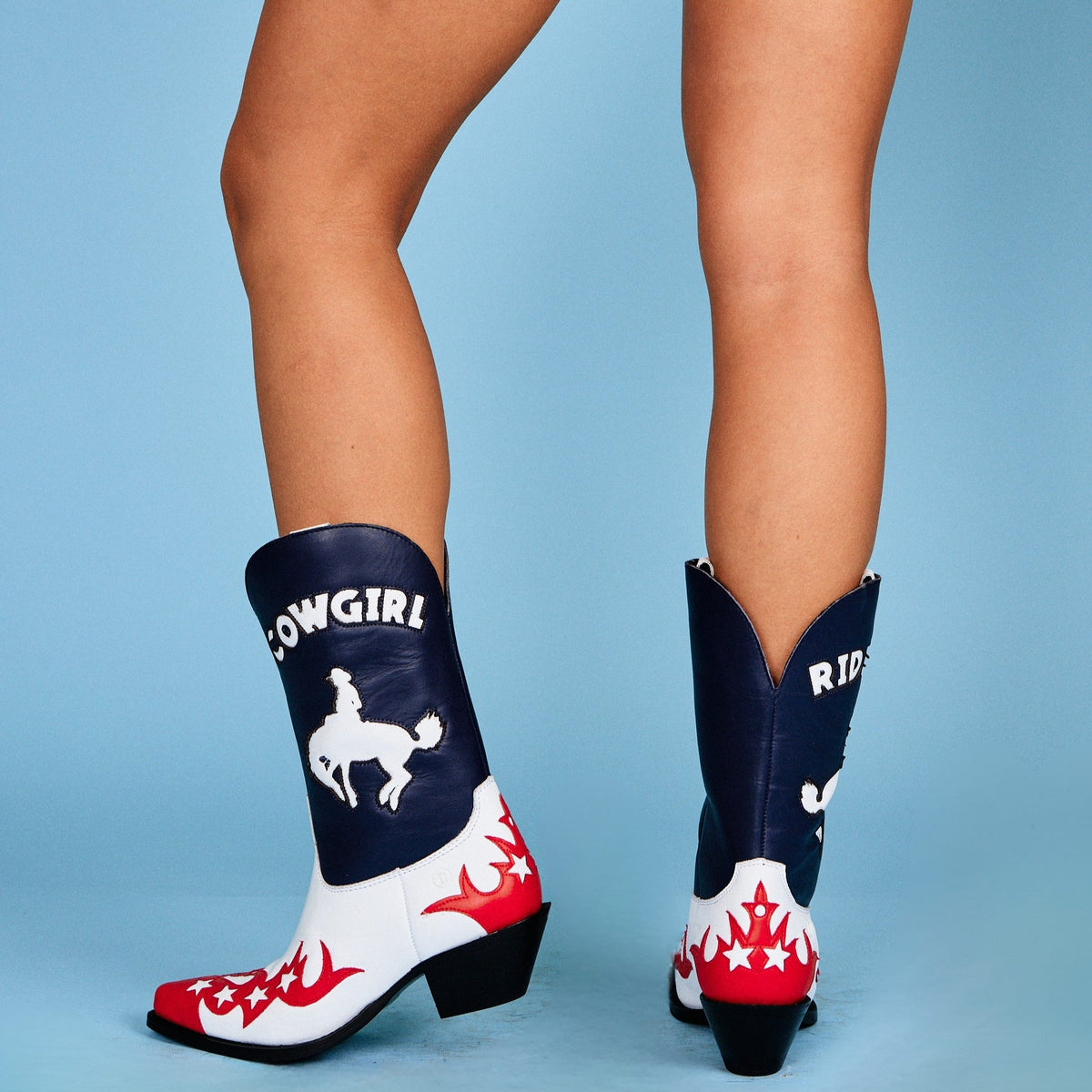COWGIRL LEATHER BOOT