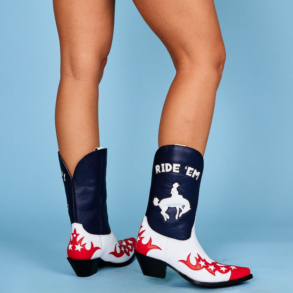 COWGIRL LEATHER BOOT